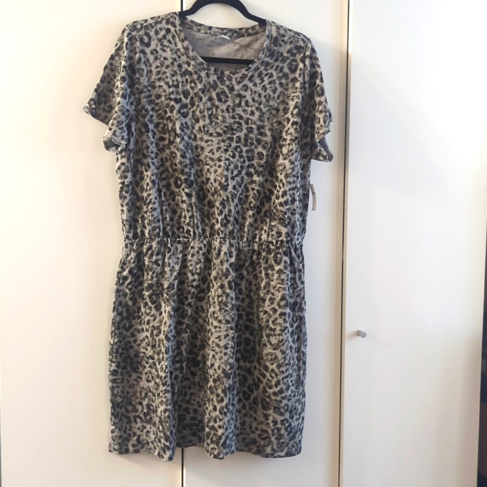 Waist-Defined Short-Sleeve Slub-Knit Mini T-Shirt Dress